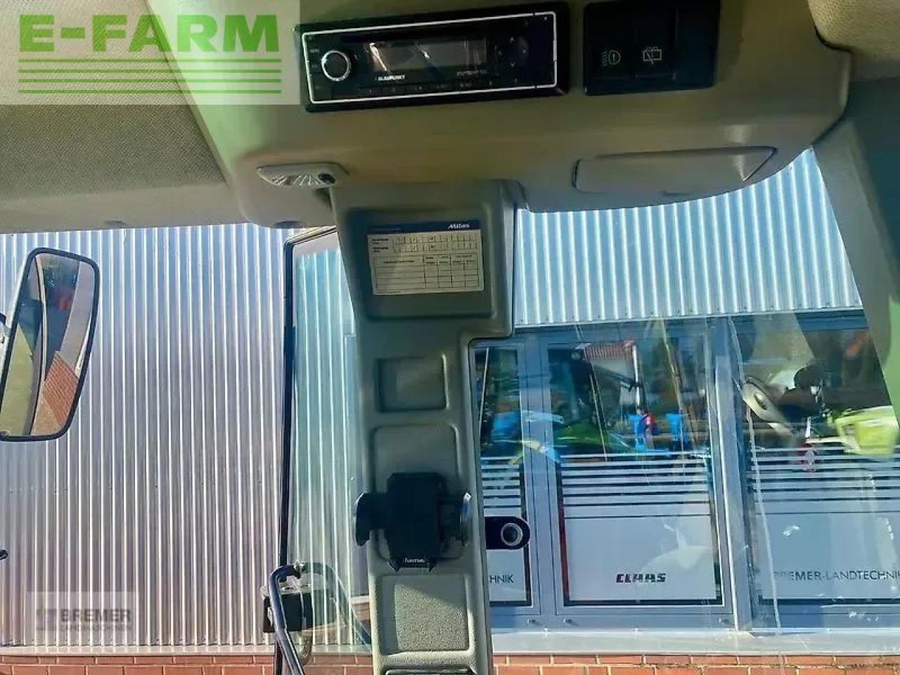 Farm tractor CLAAS arion 620 c C: picture 21