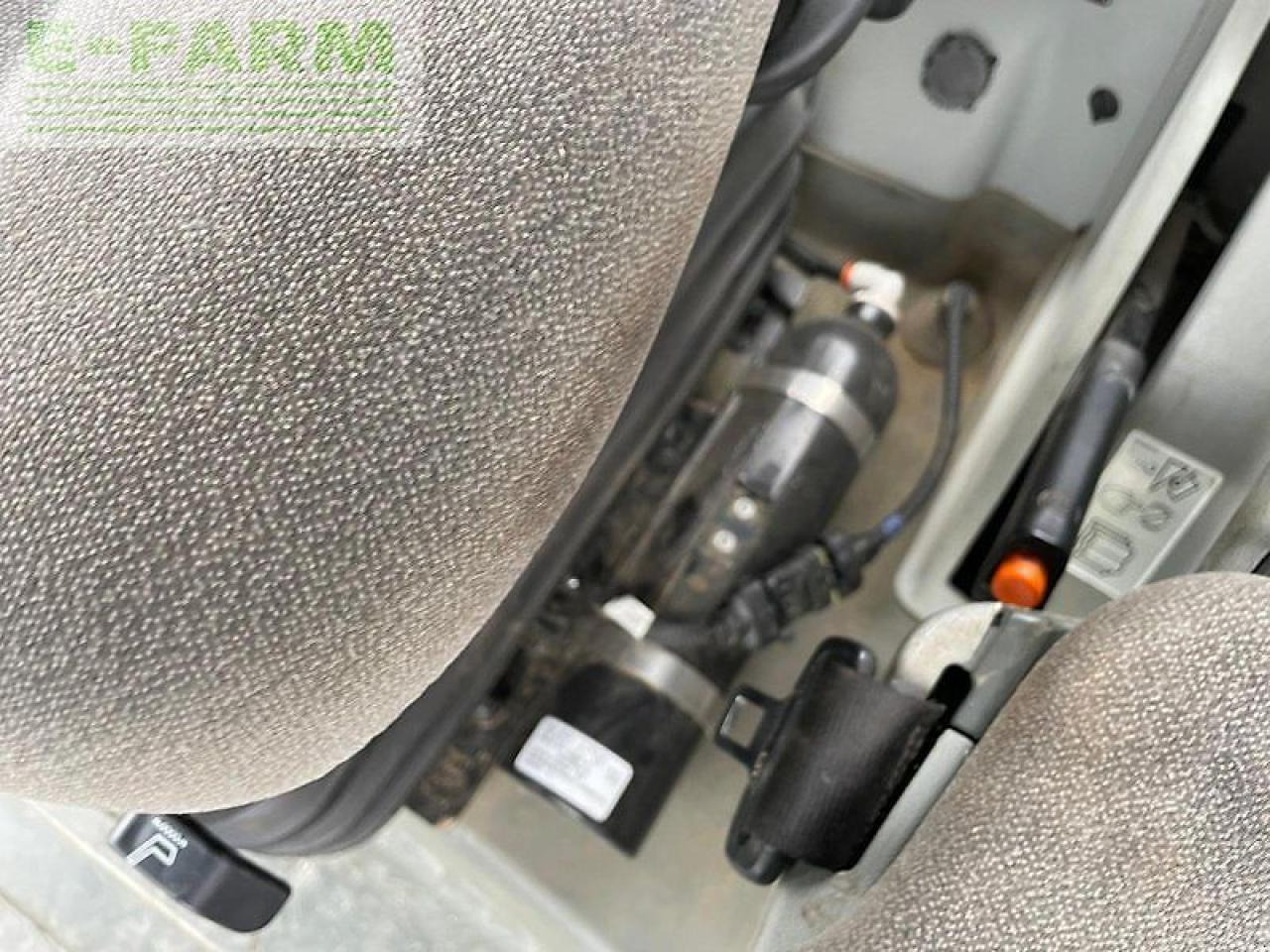 Farm tractor CLAAS arion 660 cmatic cebis preisreduziert CMATIC CEBIS: picture 12 Farm tractor CLAAS arion 660 cmatic cebis preisreduziert CMATIC CEBIS: picture 12