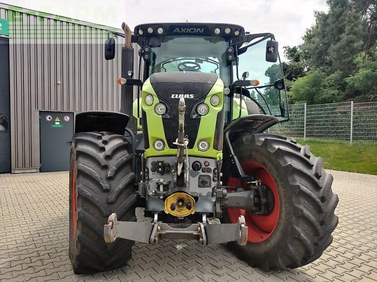 CLAAS axion 810 cmatic CMATIC - Farm tractor: picture 3 CLAAS axion 810 cmatic CMATIC - Farm tractor: picture 3