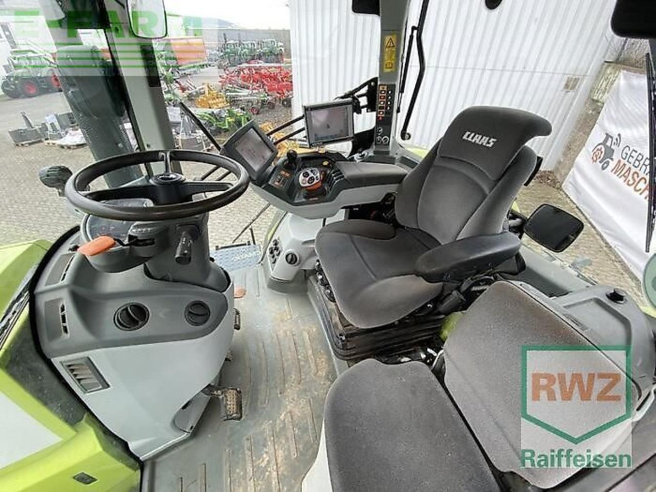 Farm tractor CLAAS axion 870 cmatic CMATIC: picture 8