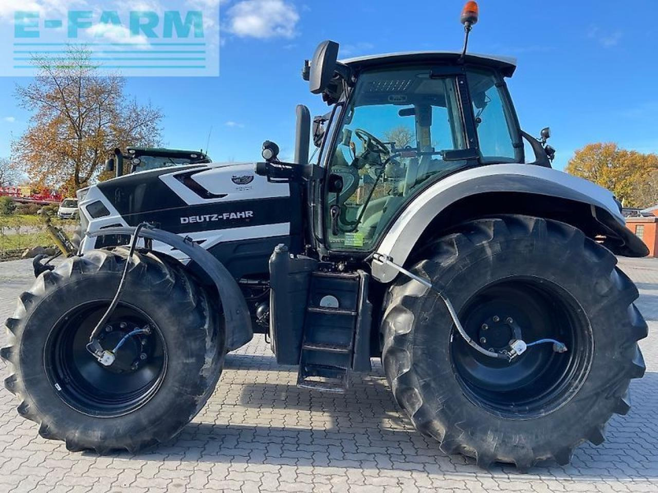 Deutz-Fahr 6215 agrotron ttv TTV - Farm tractor: picture 2 Deutz-Fahr 6215 agrotron ttv TTV - Farm tractor: picture 2