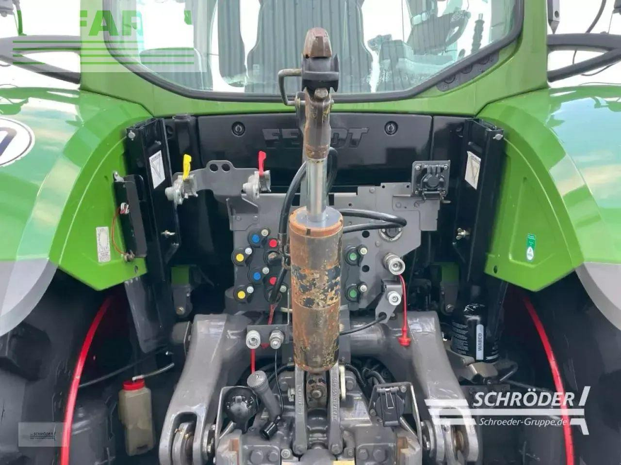 Farm tractor Fendt 724 vario s4 profi plus | rtk + vrc: picture 17
