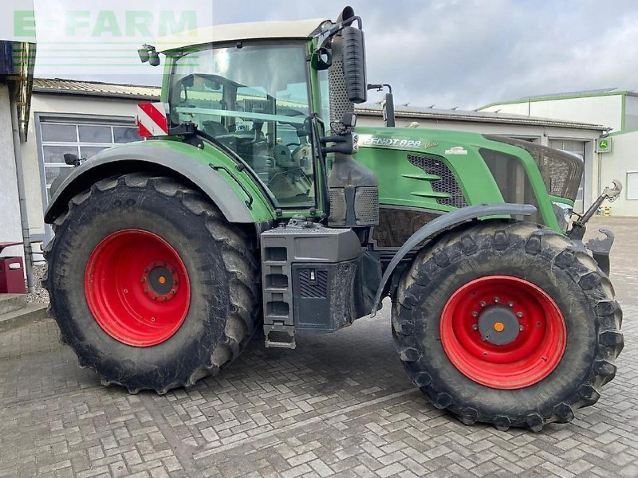 Fendt 828 - Farm tractor: picture 5 Fendt 828 - Farm tractor: picture 5