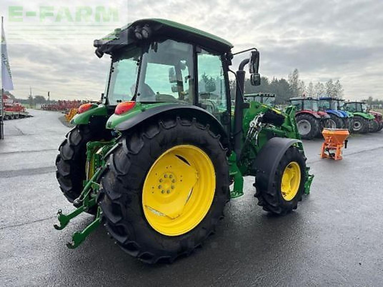 John Deere 5090m - Farm tractor: picture 4 John Deere 5090m - Farm tractor: picture 4