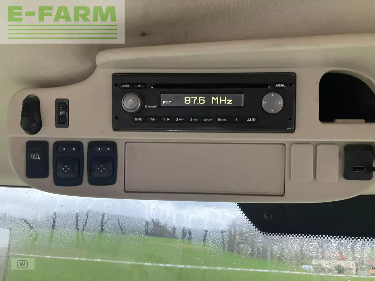 Farm tractor John Deere 6215r: picture 28 Farm tractor John Deere 6215r: picture 28