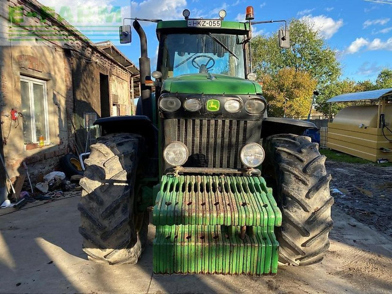 John Deere 8320 - Farm tractor: picture 2 John Deere 8320 - Farm tractor: picture 2