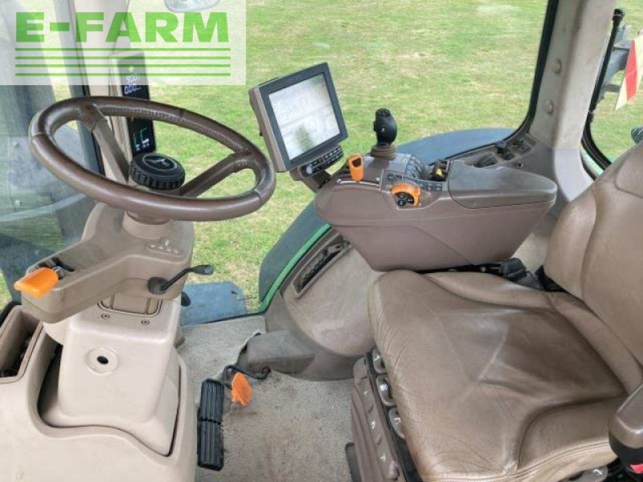 Farm tractor John Deere 8370r: picture 10 Farm tractor John Deere 8370r: picture 10