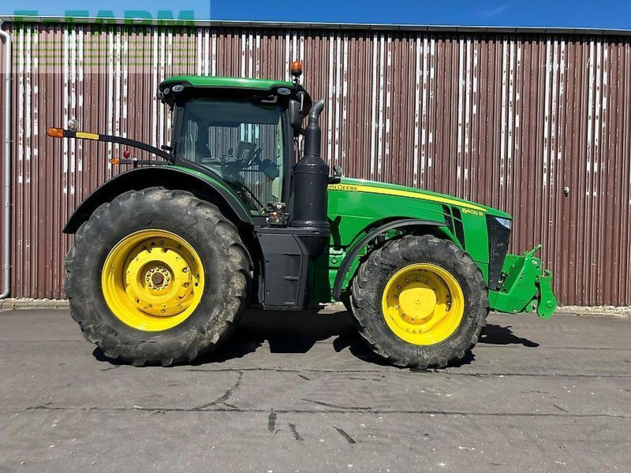Farm tractor John Deere 8400r: picture 9