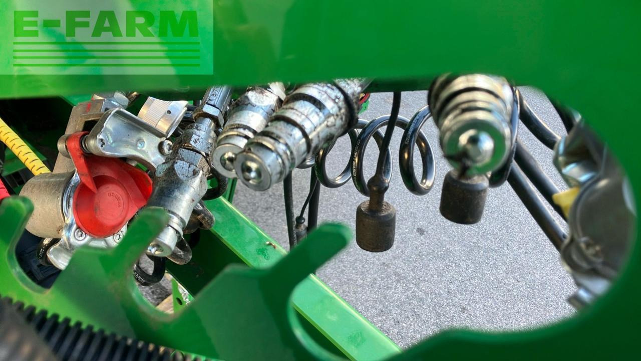 Square baler John Deere F441R HC 25: picture 9 Square baler John Deere F441R HC 25: picture 9