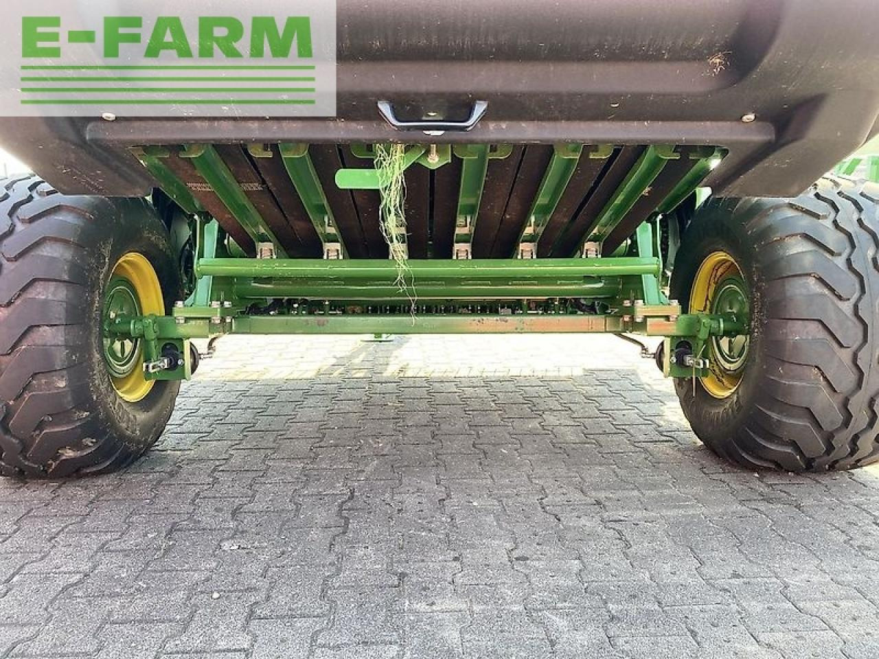 Square baler John Deere v451 m: picture 7