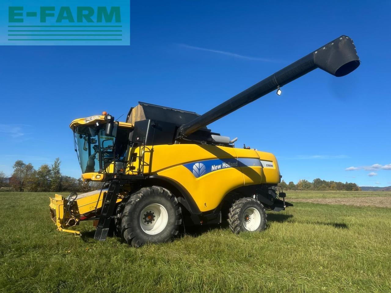 New Holland CX 8080 - Combine harvester: picture 3 New Holland CX 8080 - Combine harvester: picture 3