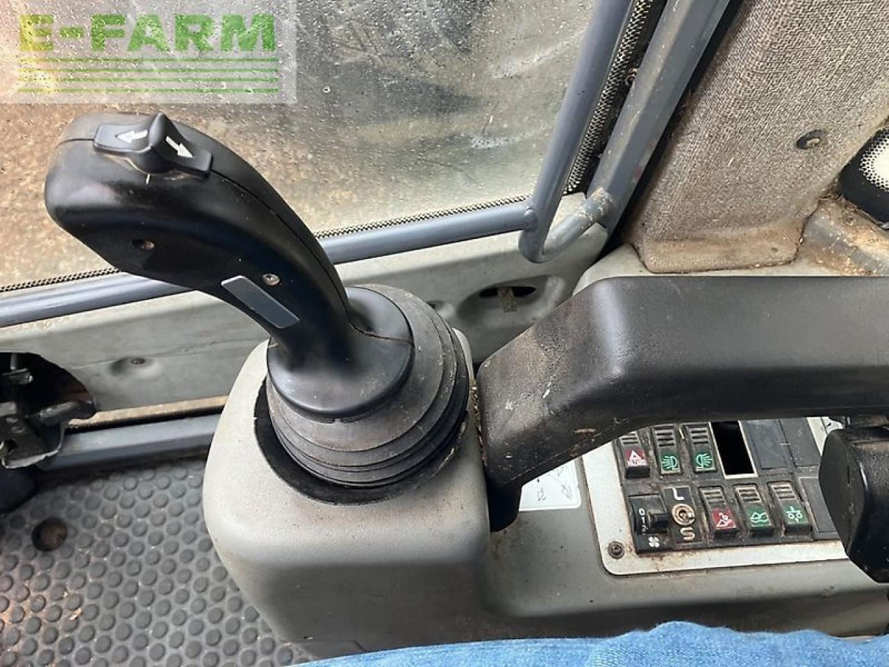 Mini excavator Schaeff skl 824: picture 13