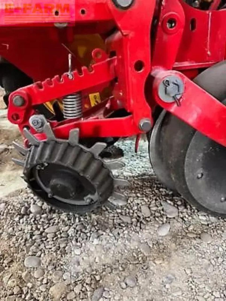 Väderstad tempo v8 - Precision sowing machine: picture 4 Väderstad tempo v8 - Precision sowing machine: picture 4