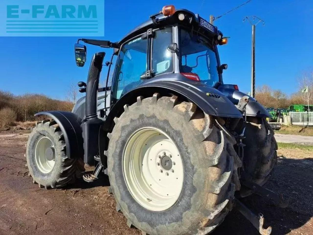 Valtra t214 - Farm tractor: picture 3 Valtra t214 - Farm tractor: picture 3