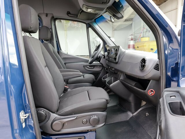MERCEDES-BENZ Sprinter 315 CDI Maxi KombiTourer,8Sitze,Kamera - Minibus, Passenger van: picture 2 MERCEDES-BENZ Sprinter 315 CDI Maxi KombiTourer,8Sitze,Kamera - Minibus, Passenger van: picture 2