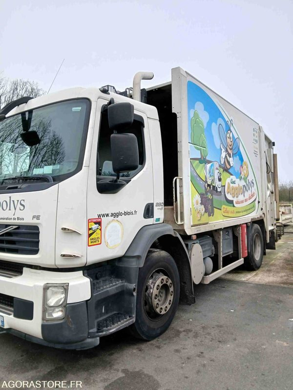 BOM VOLVO 19T - Garbage truck: picture 2 BOM VOLVO 19T - Garbage truck: picture 2