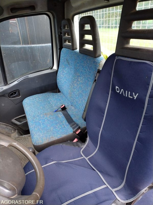 CAMION BENNE IVECO - EY413YY - 142000km - Tipper van: picture 5 CAMION BENNE IVECO - EY413YY - 142000km - Tipper van: picture 5