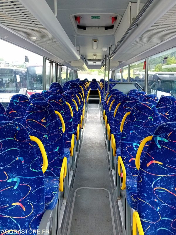 CAR SCOLAIRE MERCEDES INTOURO N°11426/395 MEC 2009 435000KM AH-538-LV - School bus: picture 4 CAR SCOLAIRE MERCEDES INTOURO N°11426/395 MEC 2009 435000KM AH-538-LV - School bus: picture 4