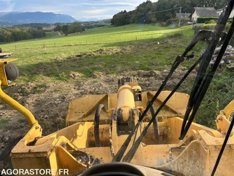 Loader CHARGEUSE FURUKAWA 335 - 2000 - 5800 HEURES: picture 8