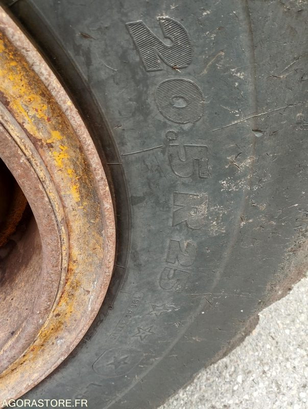 Loader CHARGEUSE SUR PNEUS VOLVO L70D de 2000 n°17603 A REPARER: picture 16