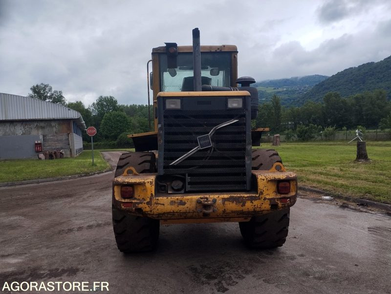 Loader CHARGEUSE SUR PNEUS VOLVO L70D de 2000 n°17603 A REPARER: picture 7
