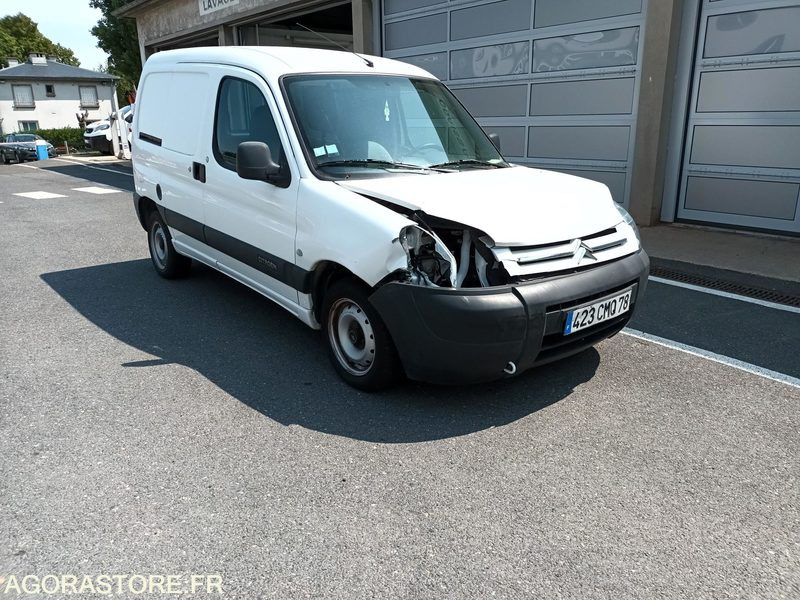 CITROEN Berlingo - 423 CMQ 78 - Small van: picture 1 CITROEN Berlingo - 423 CMQ 78 - Small van: picture 1