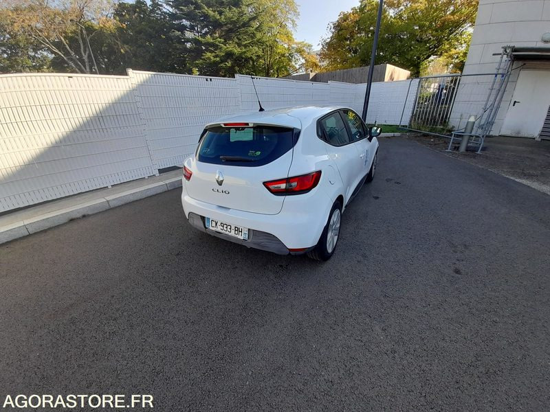 CLIO - Car: picture 2 CLIO - Car: picture 2