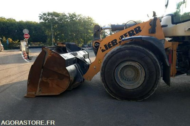 Chargeuse sur pneus LIEBHERR L566 XPower - 2016 / 11 762 HEURES - Loader: picture 3 Chargeuse sur pneus LIEBHERR L566 XPower - 2016 / 11 762 HEURES - Loader: picture 3