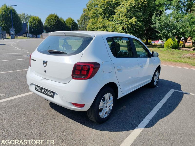 DACIA SANDERO - 45500km - année 2020 - Car: picture 2 DACIA SANDERO - 45500km - année 2020 - Car: picture 2