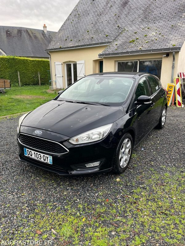 FORD-FOCUS-2015-170332KMS - Car: picture 4 FORD-FOCUS-2015-170332KMS - Car: picture 4