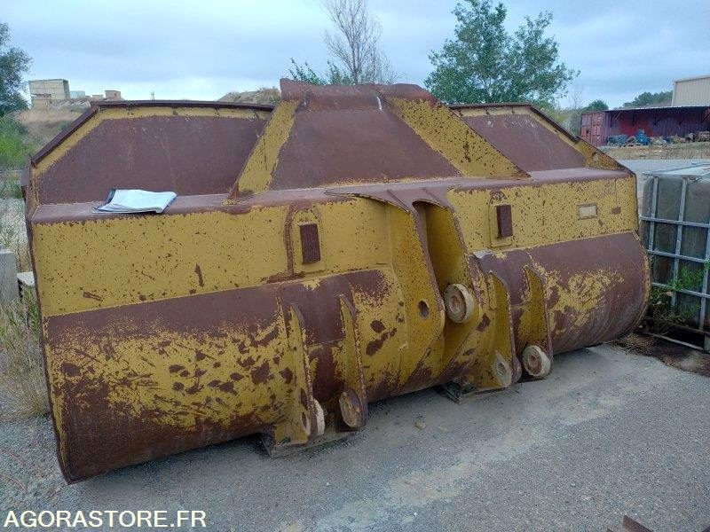 Godet CATERPILLAR - Tool/ Equipment: picture 1 Godet CATERPILLAR - Tool/ Equipment: picture 1