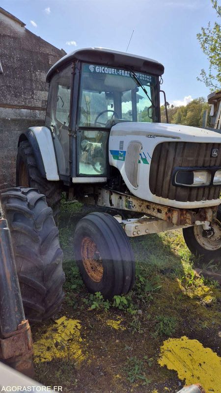 JHON DEERE M6220 - 2004 - Farm tractor: picture 4 JHON DEERE M6220 - 2004 - Farm tractor: picture 4