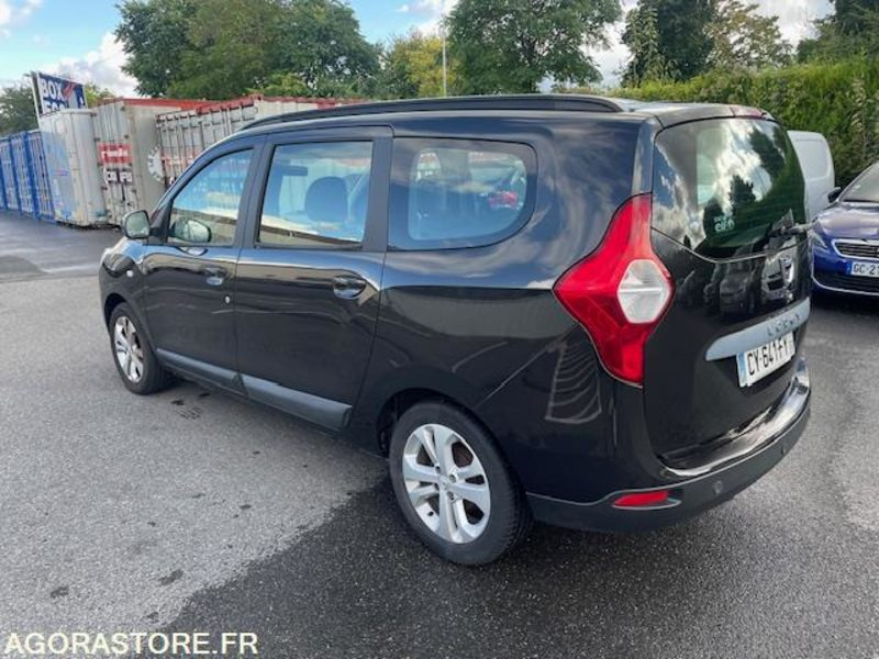 LODGY PRESTIGE 1.2 Tce 115cv. 09/2013. 161100 KM - Car: picture 2 LODGY PRESTIGE 1.2 Tce 115cv. 09/2013. 161100 KM - Car: picture 2