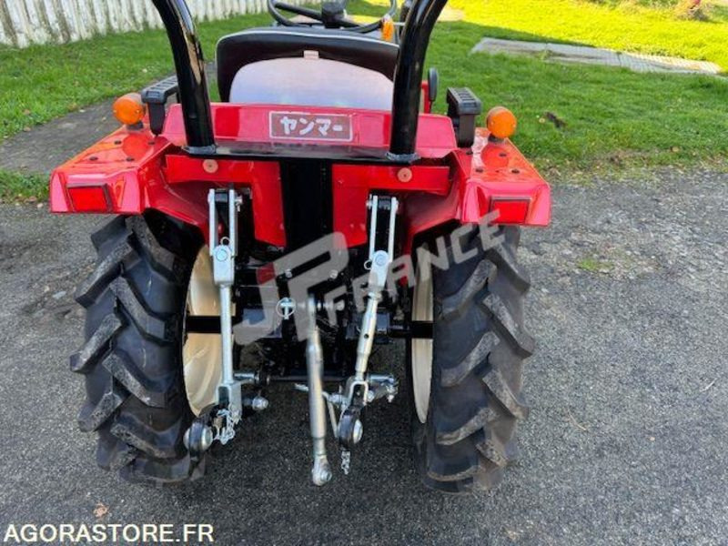 MICROTRACTEUR YANMAR 16CV 3 CYLINDRES DIESEL D'OCCASION 4 RM PDF 3 PTS COMPLET - Farm tractor: picture 5 MICROTRACTEUR YANMAR 16CV 3 CYLINDRES DIESEL D'OCCASION 4 RM PDF 3 PTS COMPLET - Farm tractor: picture 5