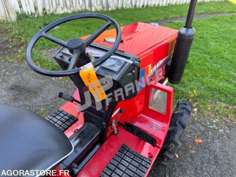 MICROTRACTEUR YANMAR 16CV 3 CYLINDRES DIESEL D'OCCASION 4 RM PDF 3 PTS COMPLET - Farm tractor: picture 2 MICROTRACTEUR YANMAR 16CV 3 CYLINDRES DIESEL D'OCCASION 4 RM PDF 3 PTS COMPLET - Farm tractor: picture 2