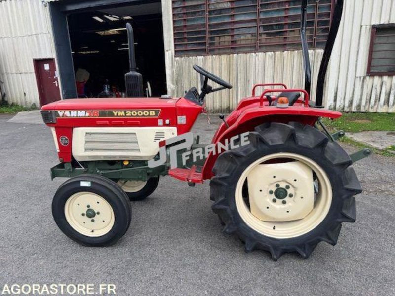 MICROTRACTEUR YANMAR 20CV 2 CYLINDRES 1150CM3 D'OCCASION 2RM TRES BON ETAT 810H - Farm tractor: picture 2 MICROTRACTEUR YANMAR 20CV 2 CYLINDRES 1150CM3 D'OCCASION 2RM TRES BON ETAT 810H - Farm tractor: picture 2