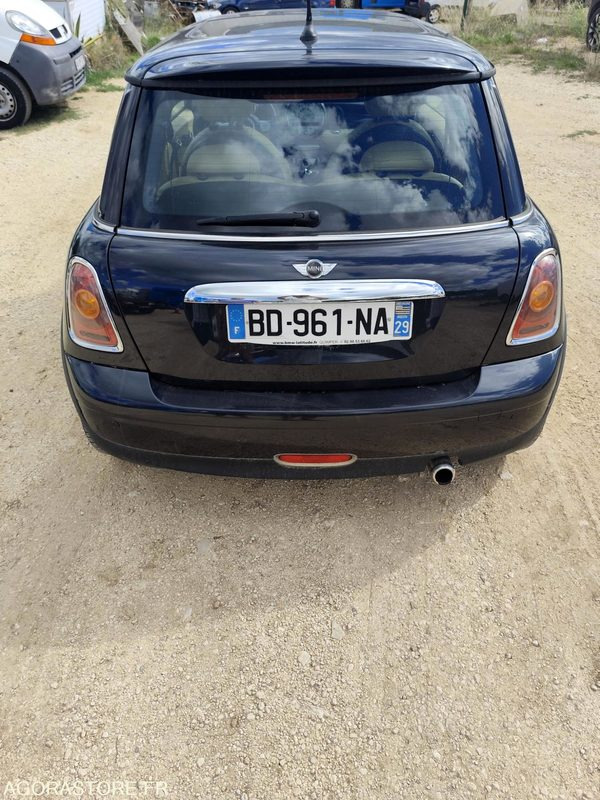 MINI COOPER 1.6 120CV - 2006 - 170500KMS - Car: picture 5 MINI COOPER 1.6 120CV - 2006 - 170500KMS - Car: picture 5