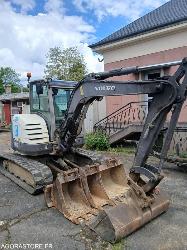 MINNI PELLE VOLVO 5T - 2013 / 4672 HEURES - Excavator: picture 3 MINNI PELLE VOLVO 5T - 2013 / 4672 HEURES - Excavator: picture 3