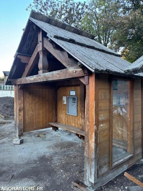 Grand abris bus bois - Other machinery: picture 3 Grand abris bus bois - Other machinery: picture 3