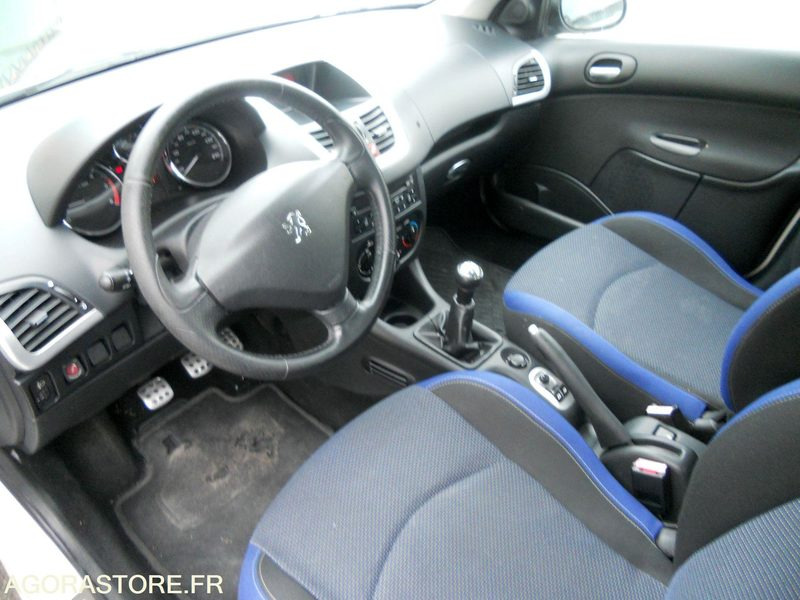 LOT 10 SLT - PEUGEOT 206+ - Other machinery: picture 5 LOT 10 SLT - PEUGEOT 206+ - Other machinery: picture 5