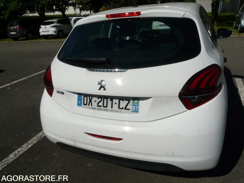 PEUGEOT 208 DX201CZ - Car: picture 3 PEUGEOT 208 DX201CZ - Car: picture 3