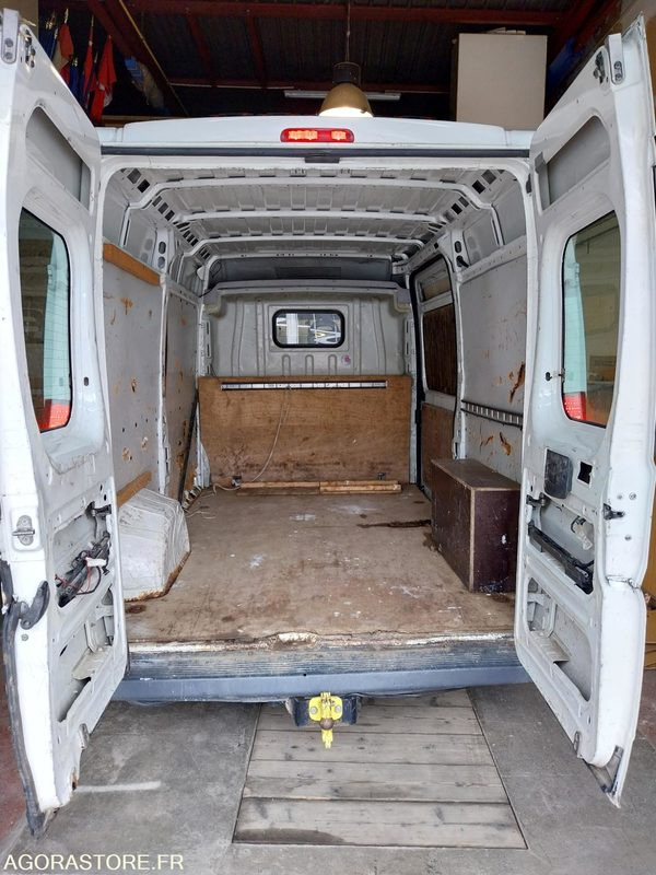 PEUGEOT Boxer 119500kms - 2008 - Panel van: picture 4 PEUGEOT Boxer 119500kms - 2008 - Panel van: picture 4