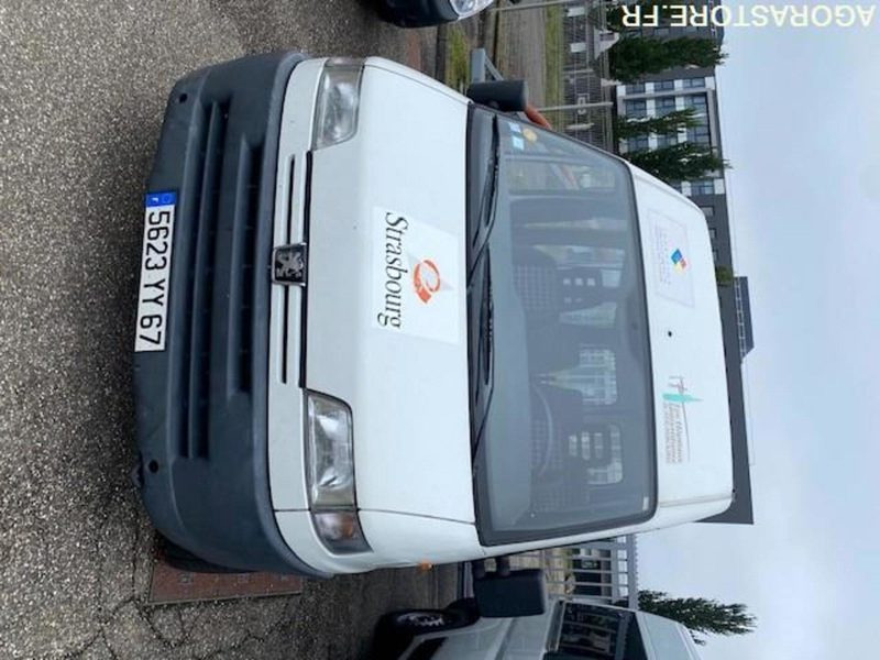 Peugeot EXPERT 1999 - 8 place + 1 PMR - Small van: picture 1 Peugeot EXPERT 1999 - 8 place + 1 PMR - Small van: picture 1