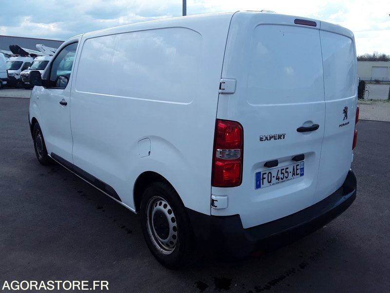 Peugeot Expert 120 cv Fourgon - 2020 - 131000 km - Panel van: picture 5 Peugeot Expert 120 cv Fourgon - 2020 - 131000 km - Panel van: picture 5