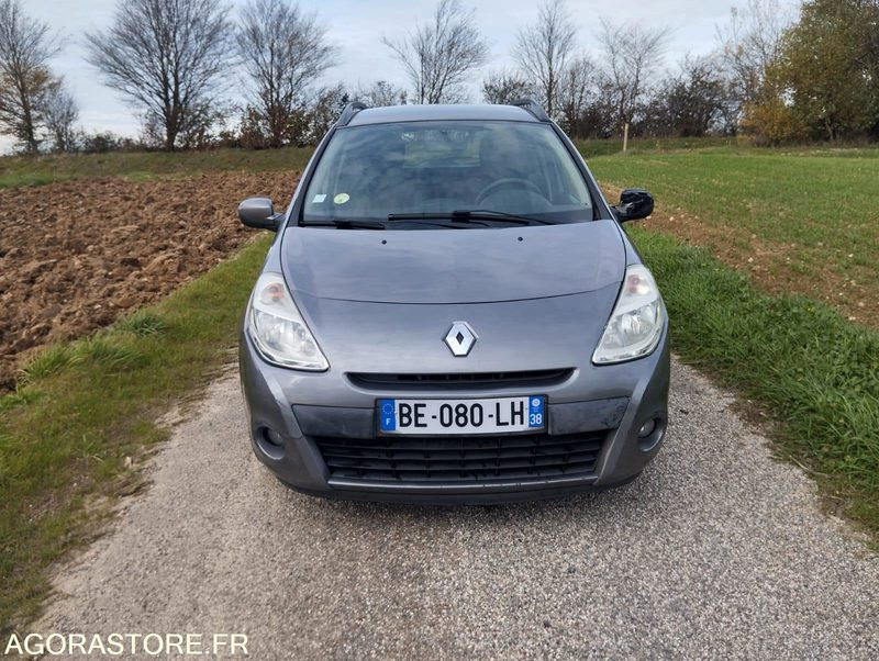 RENAULT CLIO 1.5 DCI - 136000 KILOMETRES - DIESEL - ANNÉE 2010 - Station wagon: picture 3 RENAULT CLIO 1.5 DCI - 136000 KILOMETRES - DIESEL - ANNÉE 2010 - Station wagon: picture 3