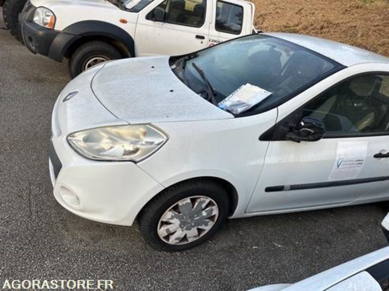 RENAULT CLIO - 2010 - 104062KM - AK212NT - Car: picture 3 RENAULT CLIO - 2010 - 104062KM - AK212NT - Car: picture 3