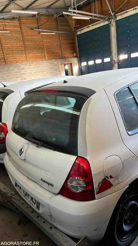 RENAULT CLIO - 2010- 233000 KM - AW791XJ - Car: picture 2 RENAULT CLIO - 2010- 233000 KM - AW791XJ - Car: picture 2
