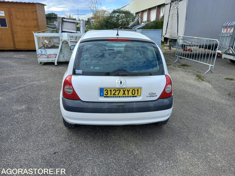 RENAULT CLIO PHASE 2-1.2 I 60CV-2005-ESSENCE-122 018 KMS-5 PORTES-ROULANTE-CT OK - Car: picture 4 RENAULT CLIO PHASE 2-1.2 I 60CV-2005-ESSENCE-122 018 KMS-5 PORTES-ROULANTE-CT OK - Car: picture 4