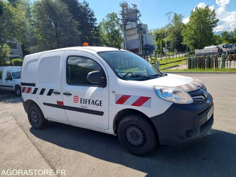 RENAULT - KANGOO EXPRESS GRAND CONFORT - 2018 / 254850KM (M23500) - Small van: picture 2 RENAULT - KANGOO EXPRESS GRAND CONFORT - 2018 / 254850KM (M23500) - Small van: picture 2
