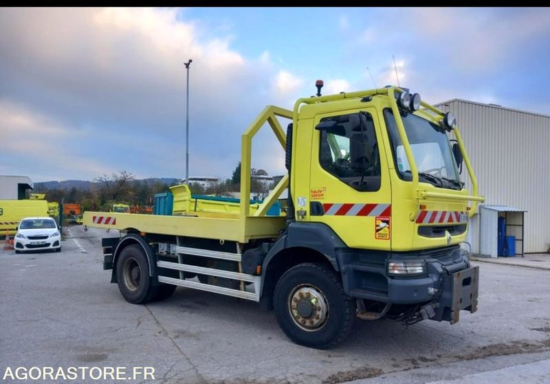 RENAULT KERAX 4x4 - 19T - 2003 - 320 000KM - Dropside/ Flatbed truck: picture 1 RENAULT KERAX 4x4 - 19T - 2003 - 320 000KM - Dropside/ Flatbed truck: picture 1